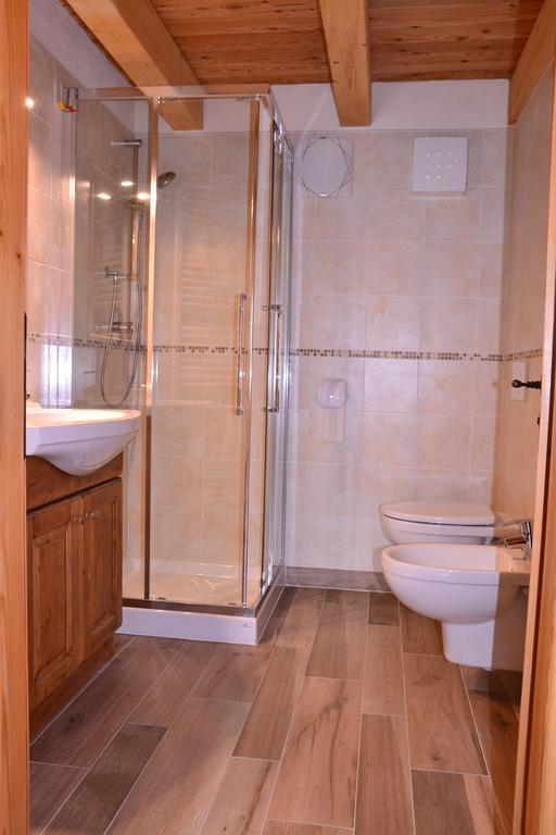 Apartmán Lo Coppa Fen Aosta Pokoj fotografie